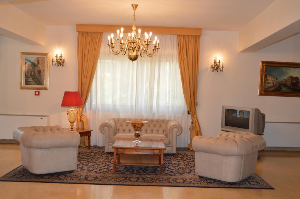 Hotel Delle Palme ฟาลโกเน ภายนอก รูปภาพ