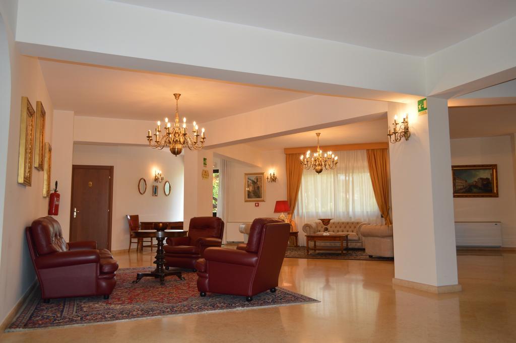 Hotel Delle Palme ฟาลโกเน ภายนอก รูปภาพ